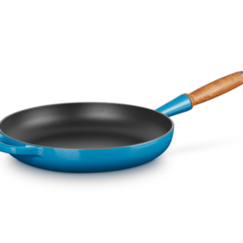 Frigideira em ferro fundido com cabo de madeira Le Creuset