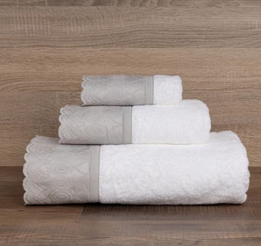 Jogo de 3 toalhas 100% algodão Branca/Cinza